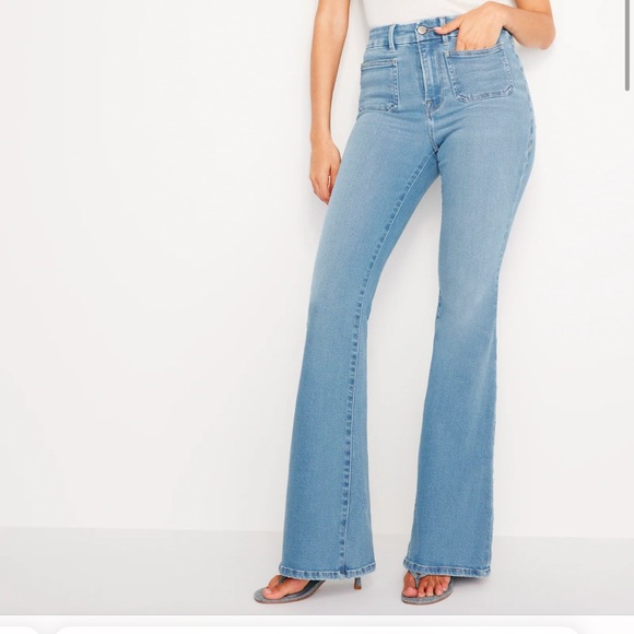 GOOD AMERICAN LIGHT COMPRESSION FLARE JEANS - Picture 12 of 15